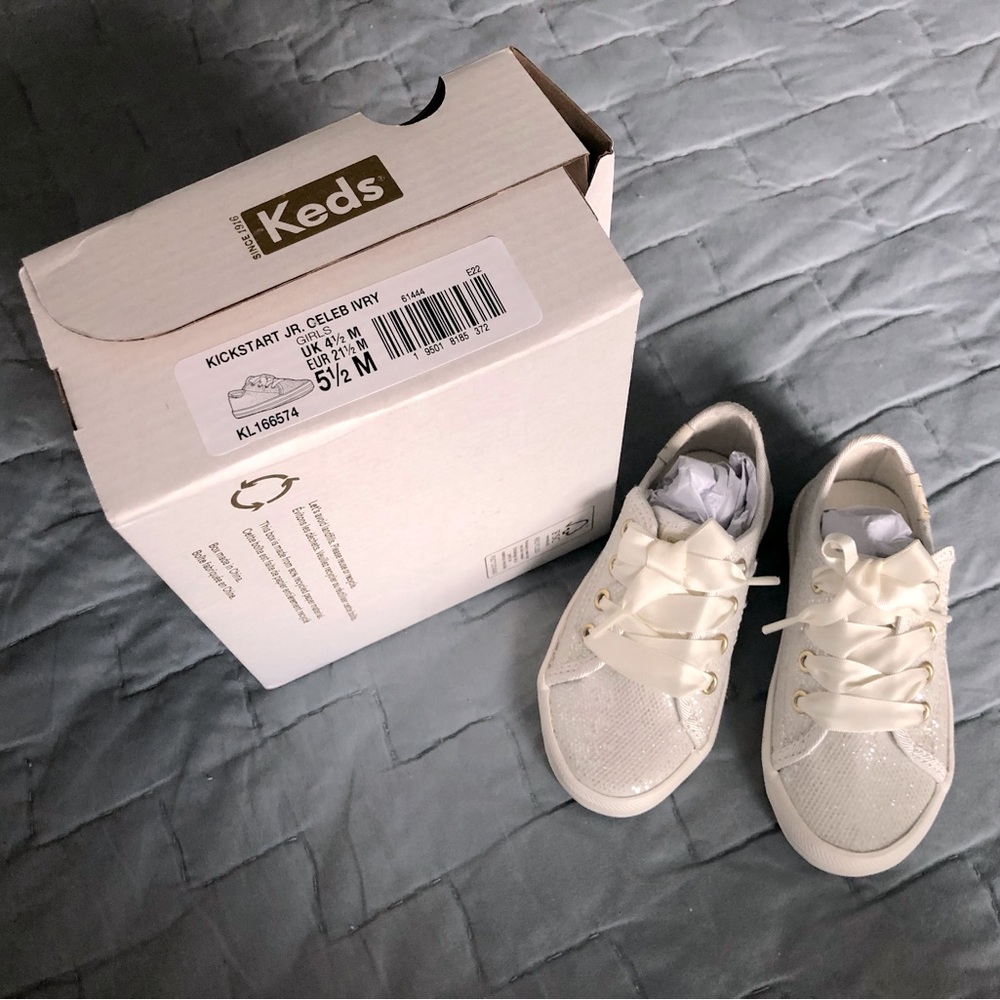 Keds Kids Kickstart JR Celebration Sneaker, Ivory, Size 5.5
